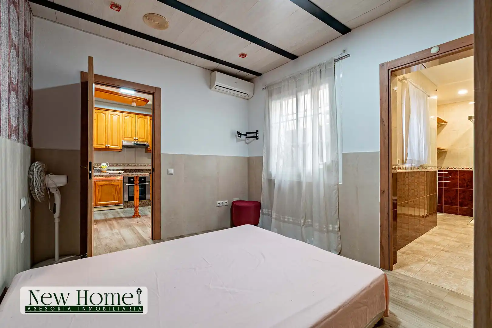 Dormitori de Casa o xalet en venda en Roquetas de Mar amb Moblat