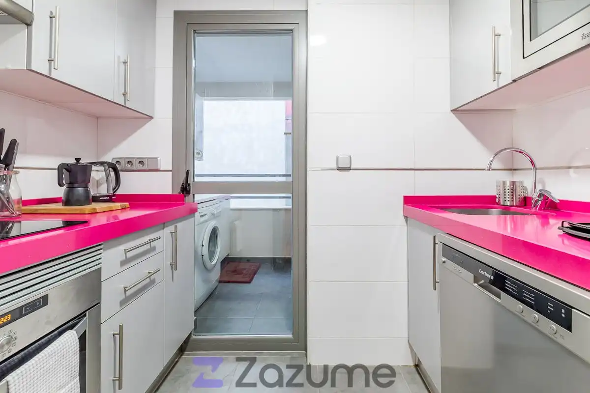 Flat for rent in C. del Divino Redentor, Valdeacederas