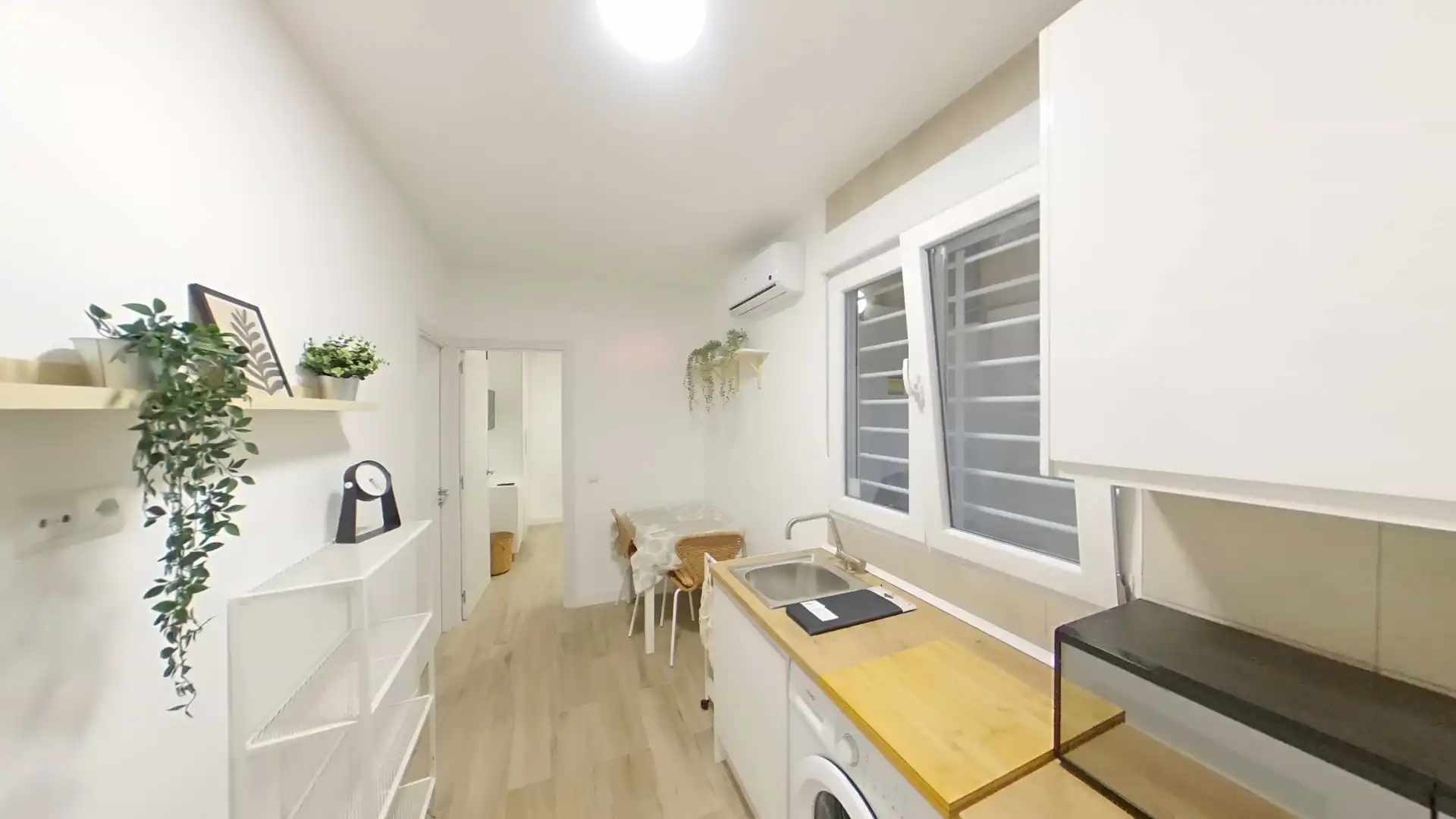 Flat for rent in Calle de Caravaca, Embajadores - Lavapiés