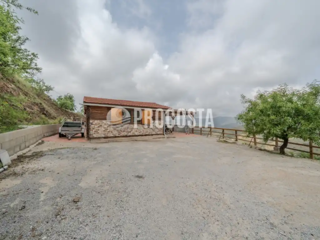 Houses for sale in Almuñécar  with Terrace, Swimming Pool and Furnished