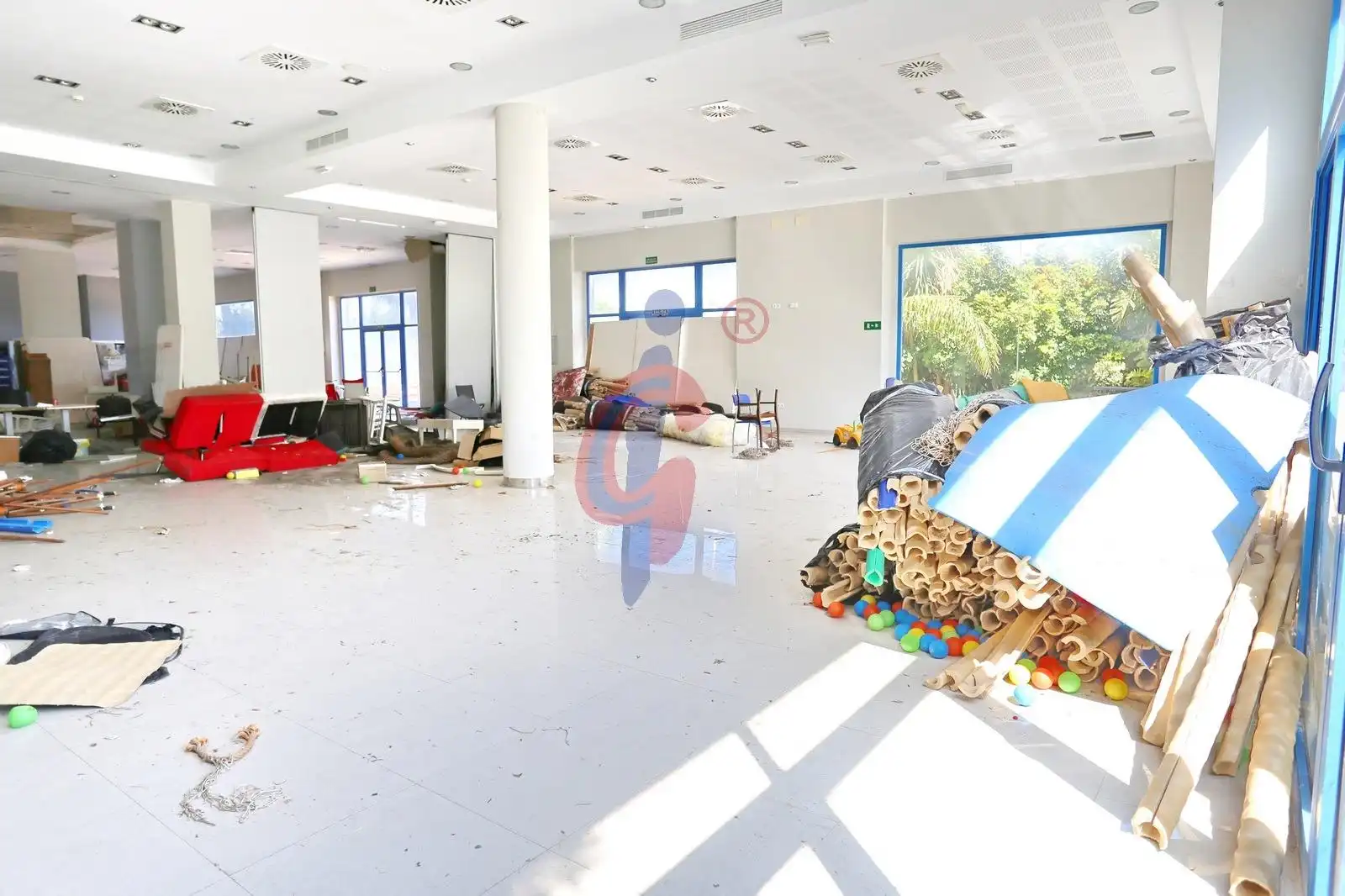 Local comercial en venta en Avenida Avenida del Puerto 1, imagen 3