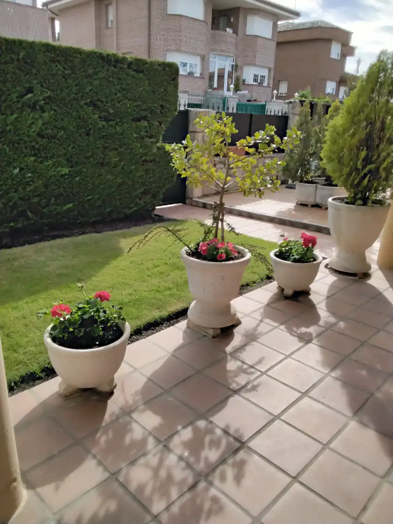 Terrassa de Casa o xalet en venda en Colmenar Viejo amb Aire condicionat, Calefacció i Jardí privat