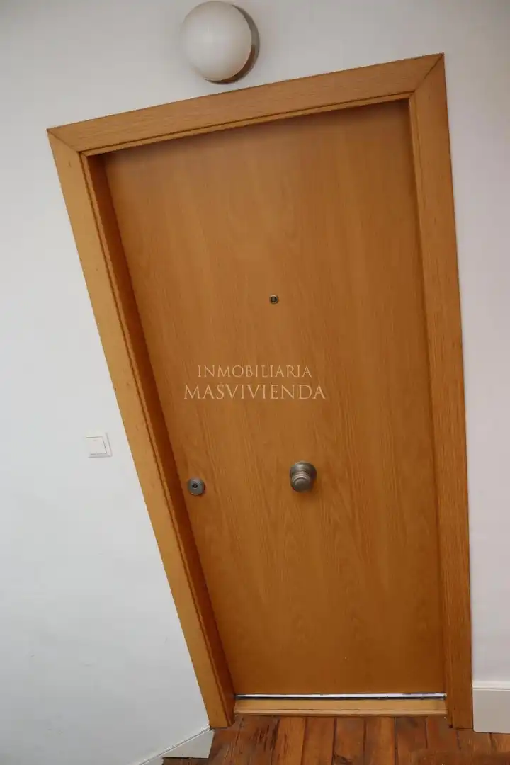 Estudio de alquiler en Alta, Casco Vello