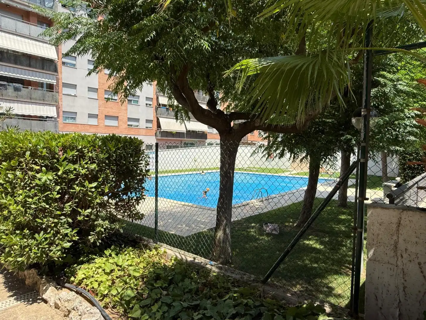 Piscina de Pis en venda en Tarragona amb Aire condicionat i Calefacció