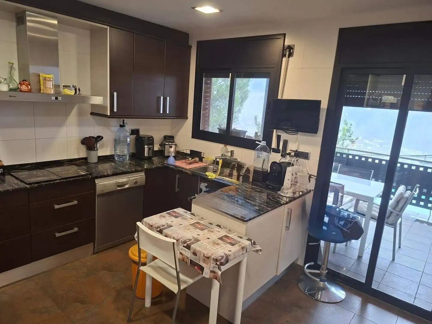 Cocina de Casa o chalet en venta en Vallirana con Aire acondicionado, Jardín privado y Balcón