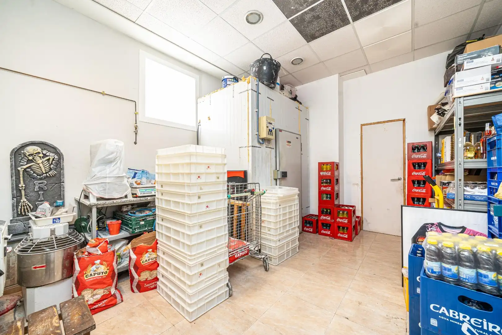 Commercial properties for rent in Campos  with Air Conditioner and Furnished