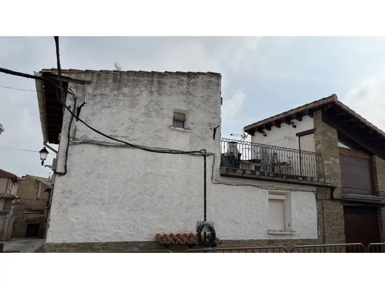 Vista exterior de Casa o xalet en venda en Artajona amb Calefacció i Terrassa