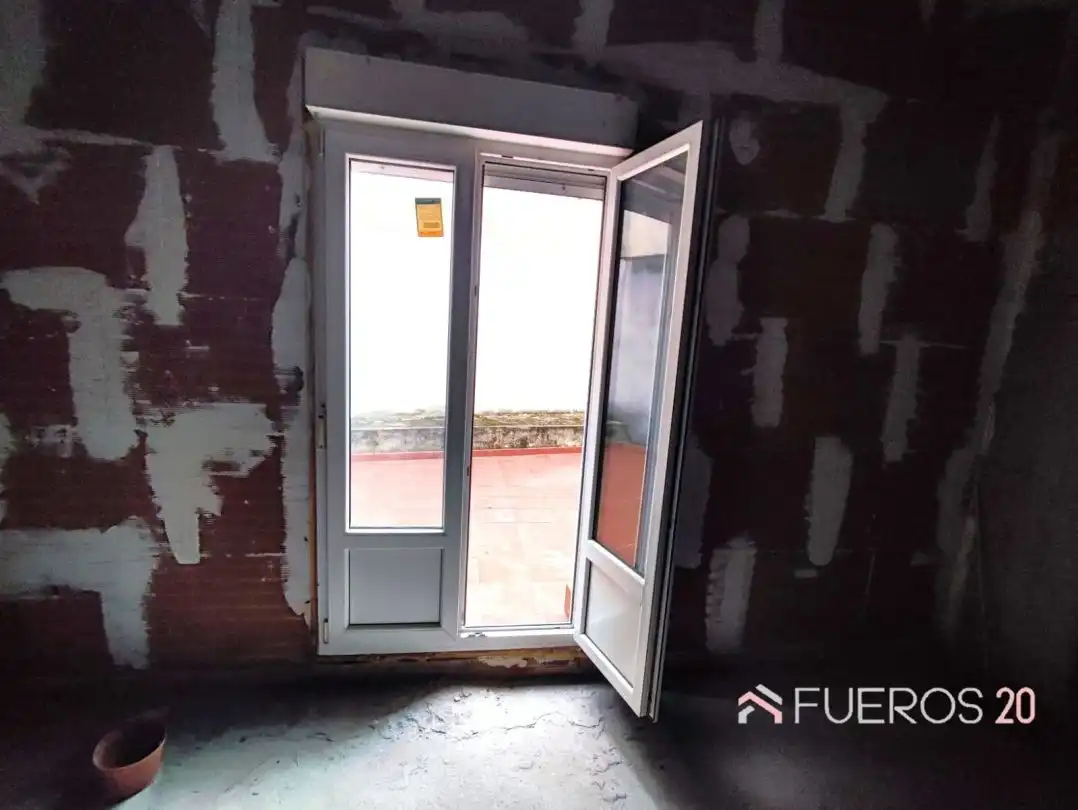 Local comercial en venta en Lasesarre, imagen 6