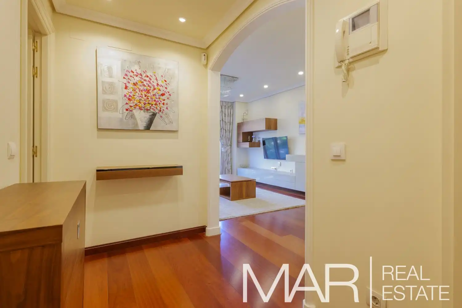Flat for sale in Calle Nogales, Acacias