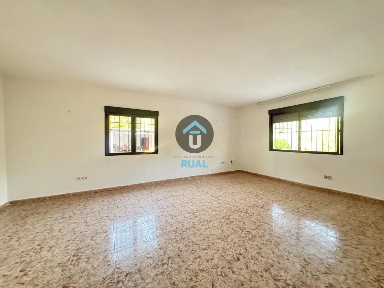 Haus mit Garten zum Verkauf in Calle del Cabo de Rosas, imagen 5