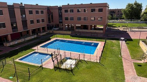 PRECIOSA VIVIENDA CON PISCINA