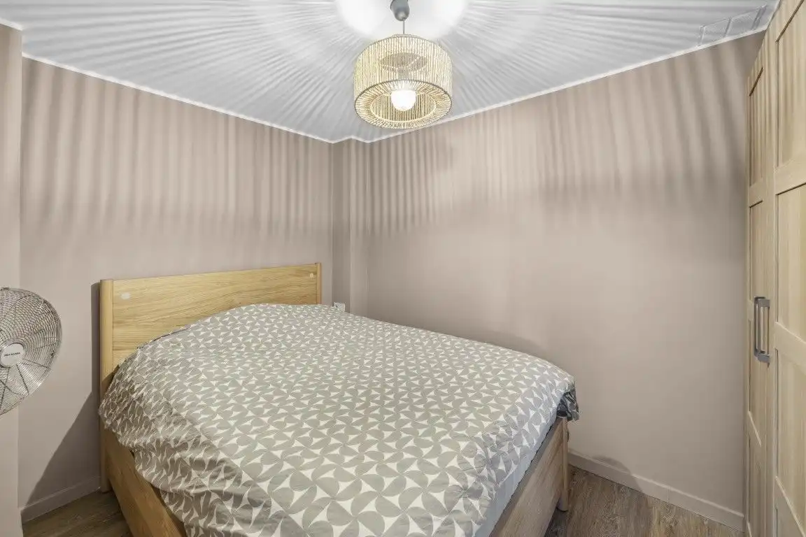 Habitación de Apartamento en venta en Benalmádena con Aire acondicionado, Calefacción y Amueblado