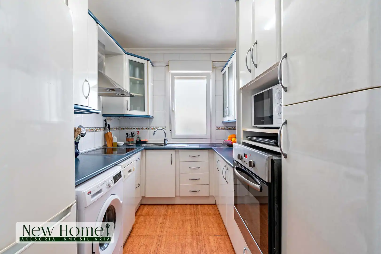 Kitchen of Flat for sale in Roquetas de Mar  with Terrace and Furnished