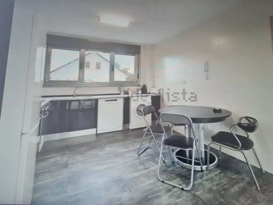 Cuina de Casa o xalet en venda en Gijón  amb Jardí privat i Traster