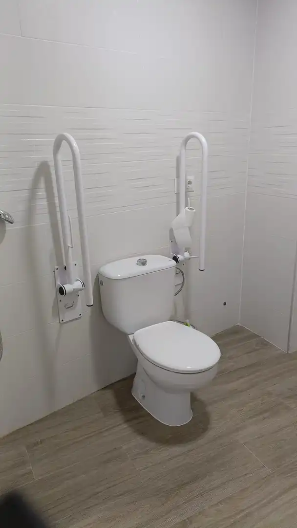 Bathroom of Commercial properties for rent in Gerena