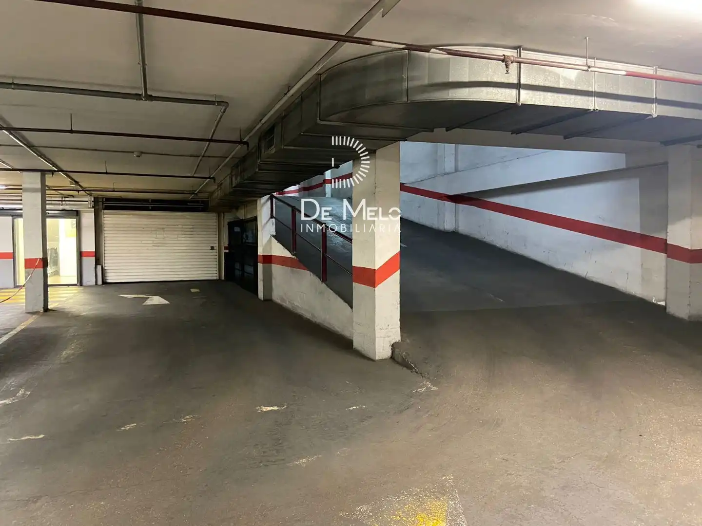 Parking de Garaje en venta en Barcelona con Alarma