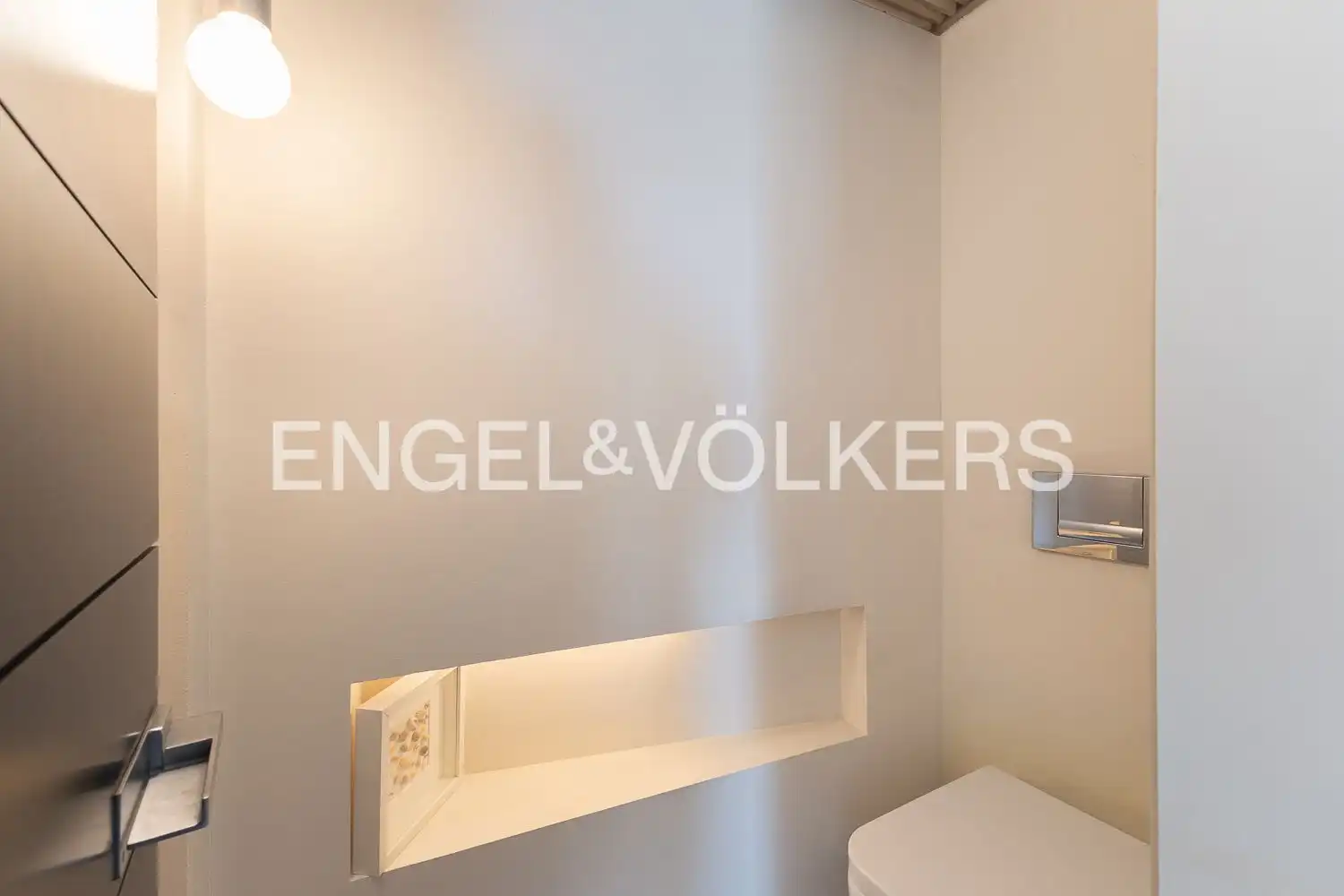 Wohnung zum Verkauf in Valencia mit Klimaanlage, Heizung und Möbliert