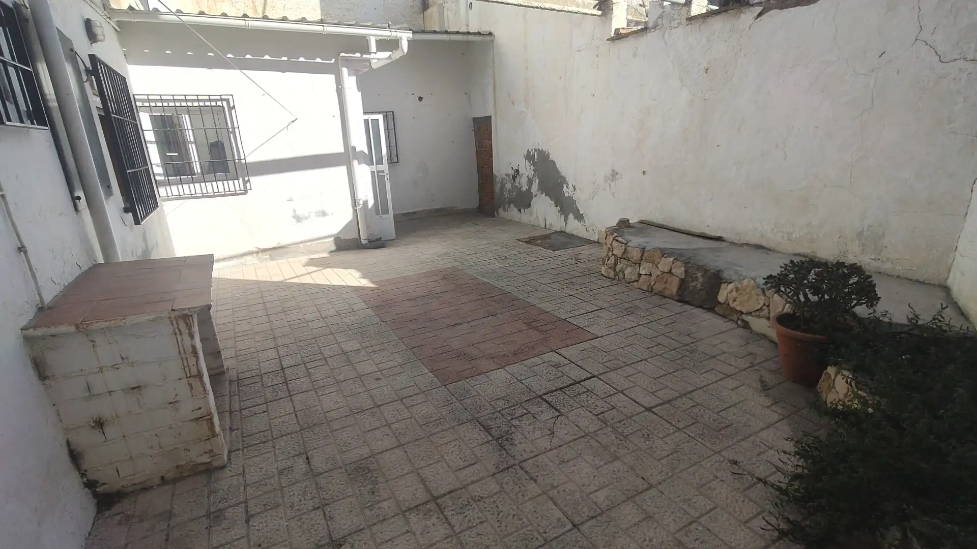 Casa o xalet en venda en Baza amb Moblat