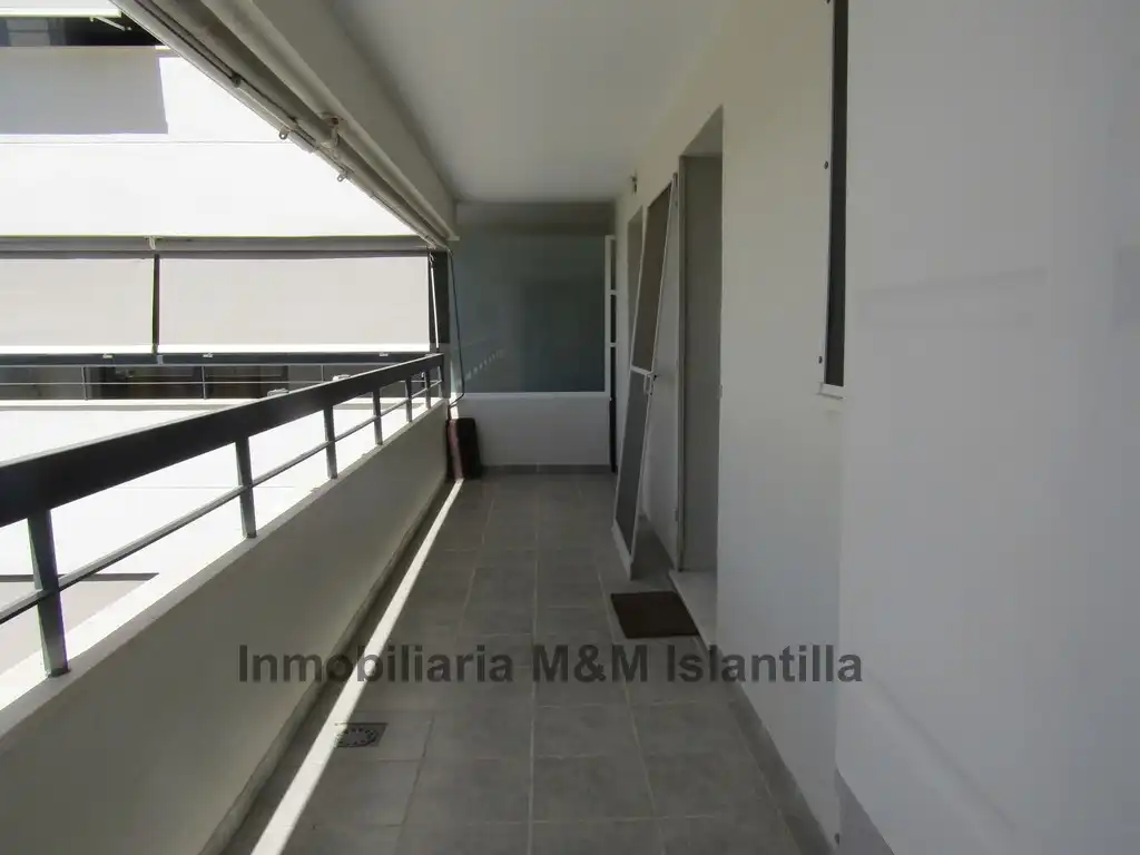 Terraza de Piso en venta en Isla Cristina con Terraza, Horno y Lavadora