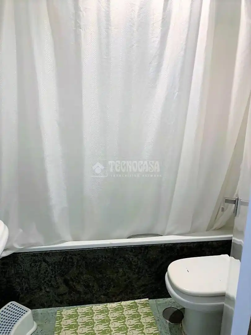 Bathroom of Flat for sale in Fuengirola