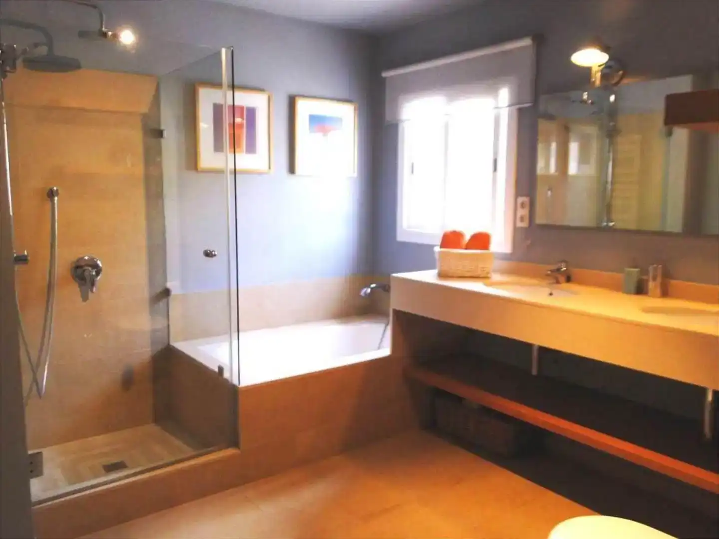 Bany de Casa o xalet de lloguer en Sitges amb Aire condicionat, Jardí privat i Parquet
