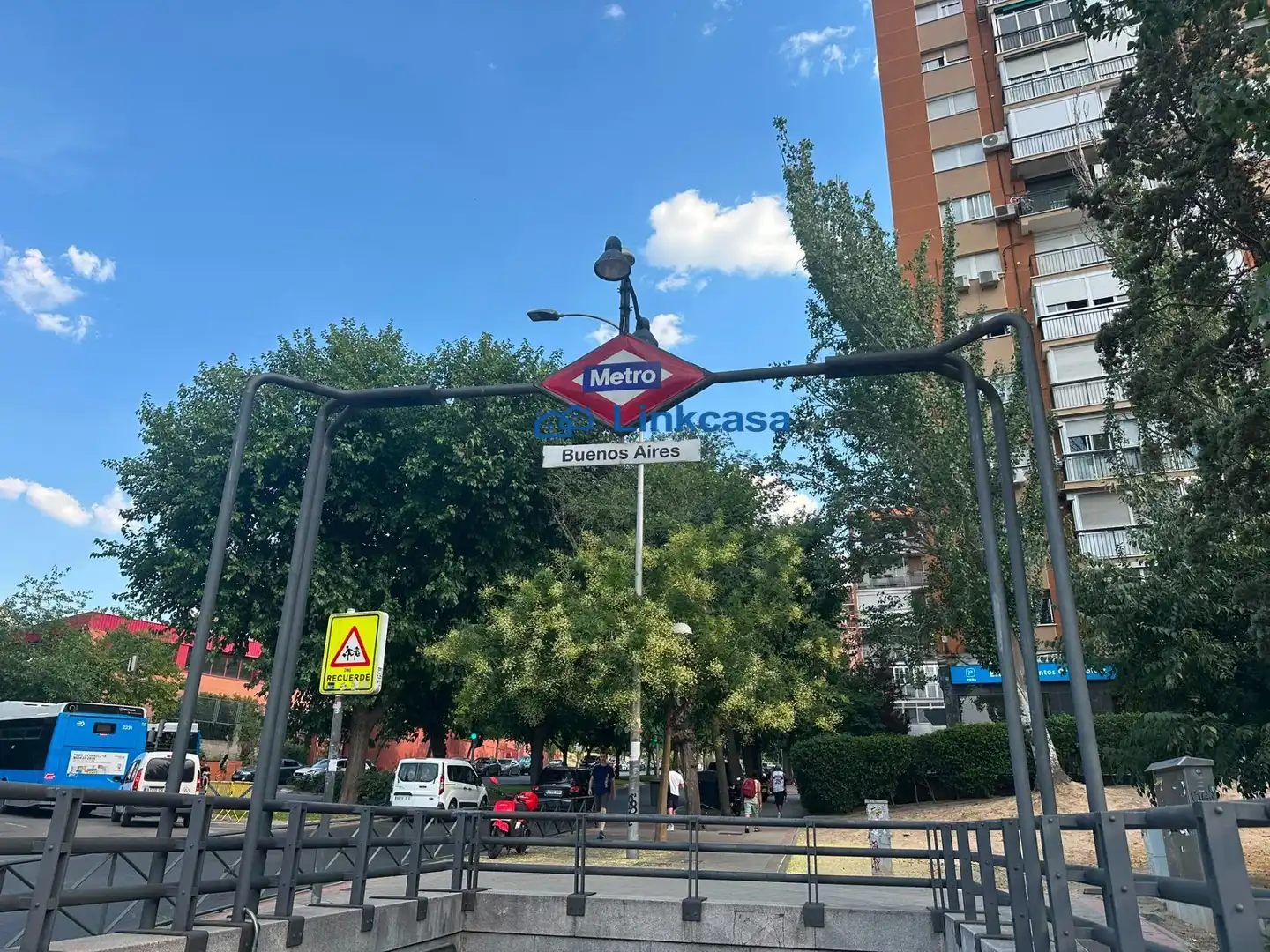 Exterior view of Flat for sale in Madrid  with Heating and Alarm