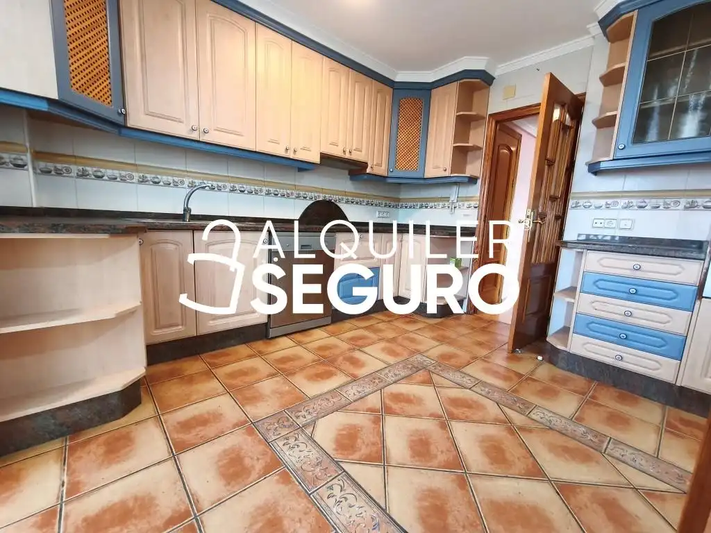 Cocina de Piso de alquiler en Alicante / Alacant con Amueblado