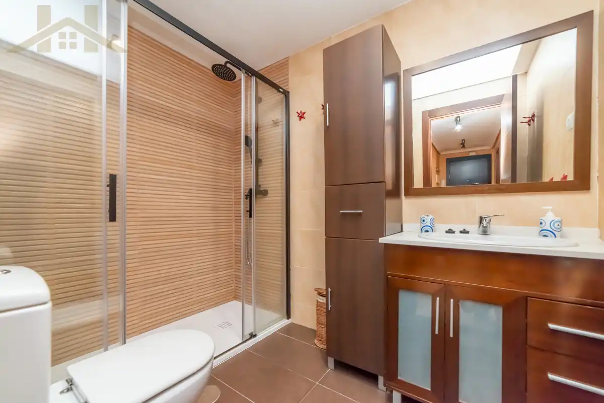 Badezimmer von Wohnung zum Verkauf in Ciempozuelos mit Klimaanlage, Heizung und Terrasse