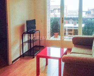 Living room of Apartment for sale in  Barcelona Capital  with Air Conditioner, Heating and Parquet flooring