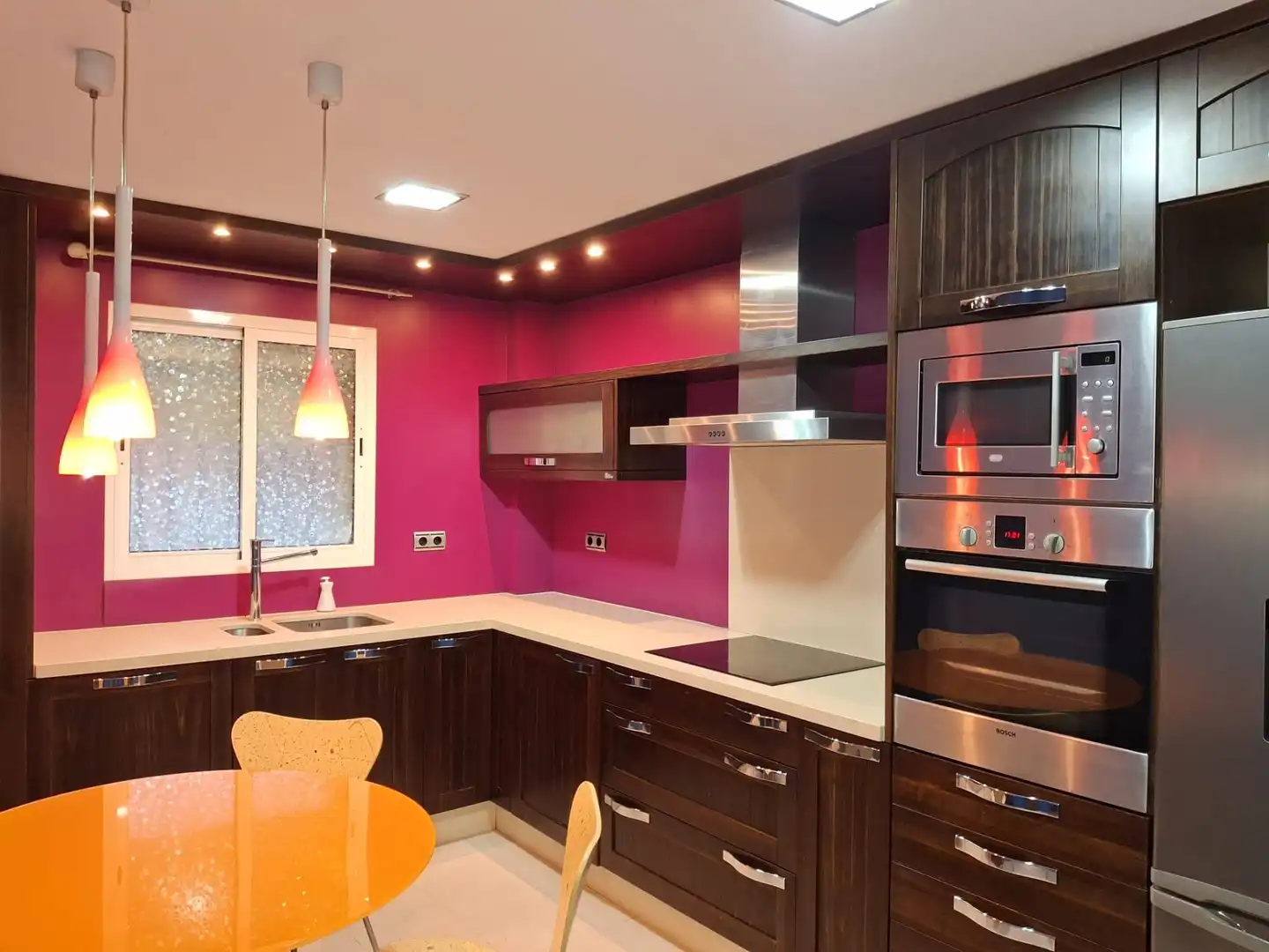 Kitchen of Detached homes for sale in Algeciras