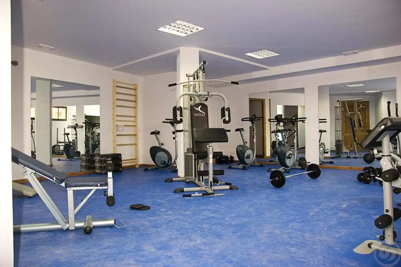 Flat for sale in Fuengirola  with Air Conditioner, Private garden and Swimming Pool
