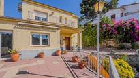 Vista exterior de Casa o xalet en venda en Vallirana amb Aire condicionat, Calefacció i Jardí privat