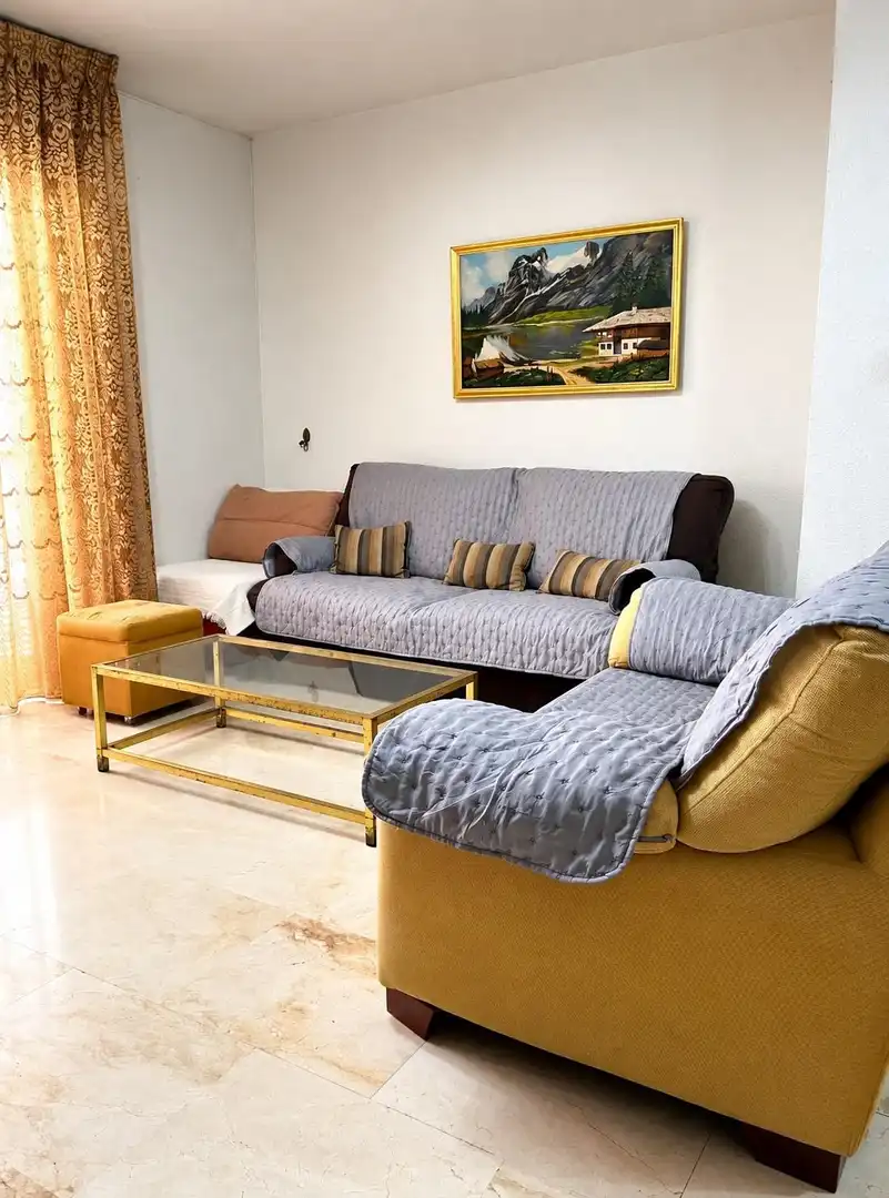 Living room of Flat for rent in Granada  with Heating