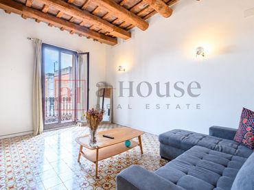 Ático con balcón en venta en Carrer Gran de Gràcia