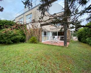 Exterior view of Single-family semi-detached for sale in Santiago de Compostela   with Terrace and Balcony