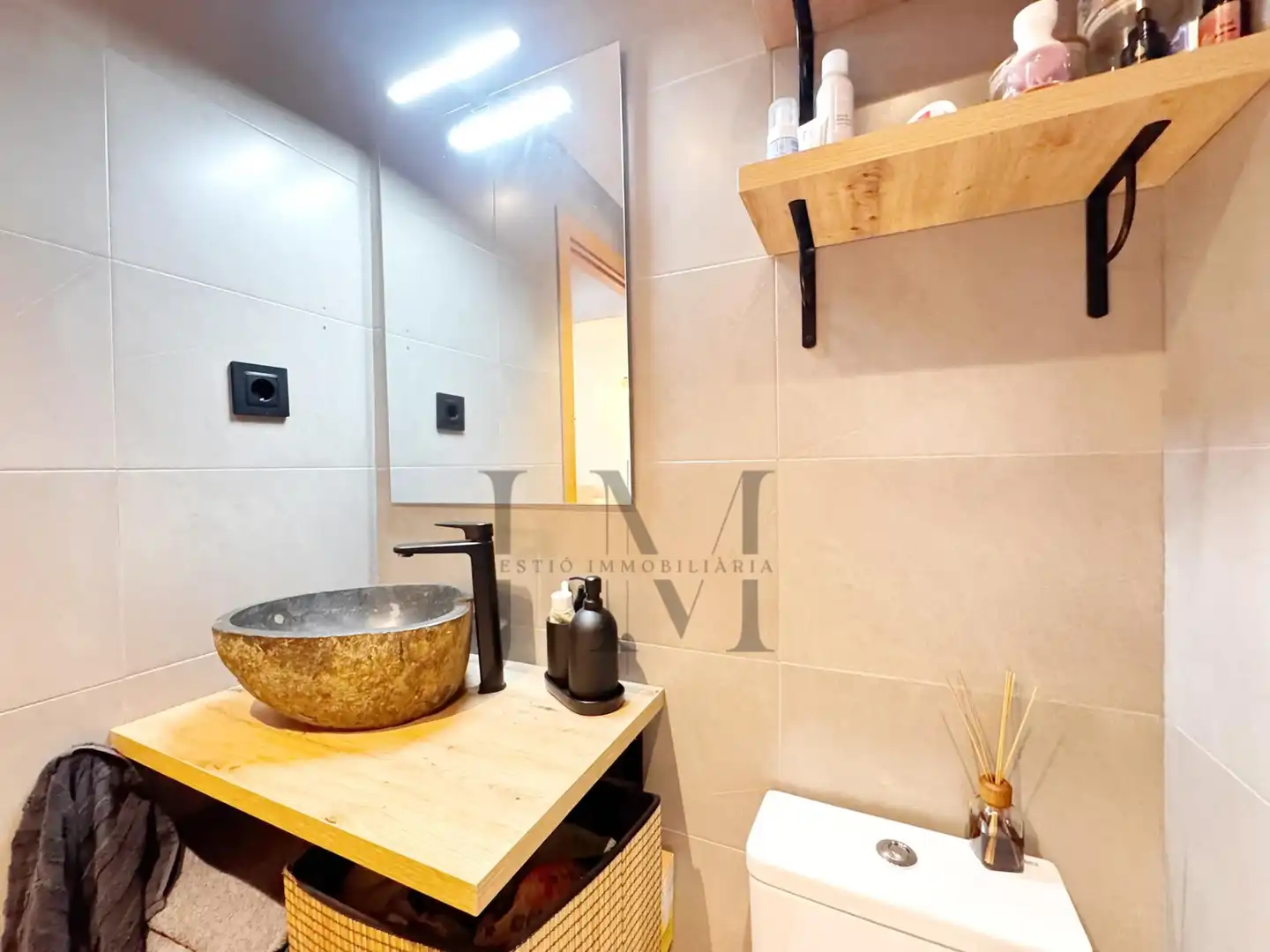 Badezimmer von Wohnung zum Verkauf in Terrassa mit Heizung