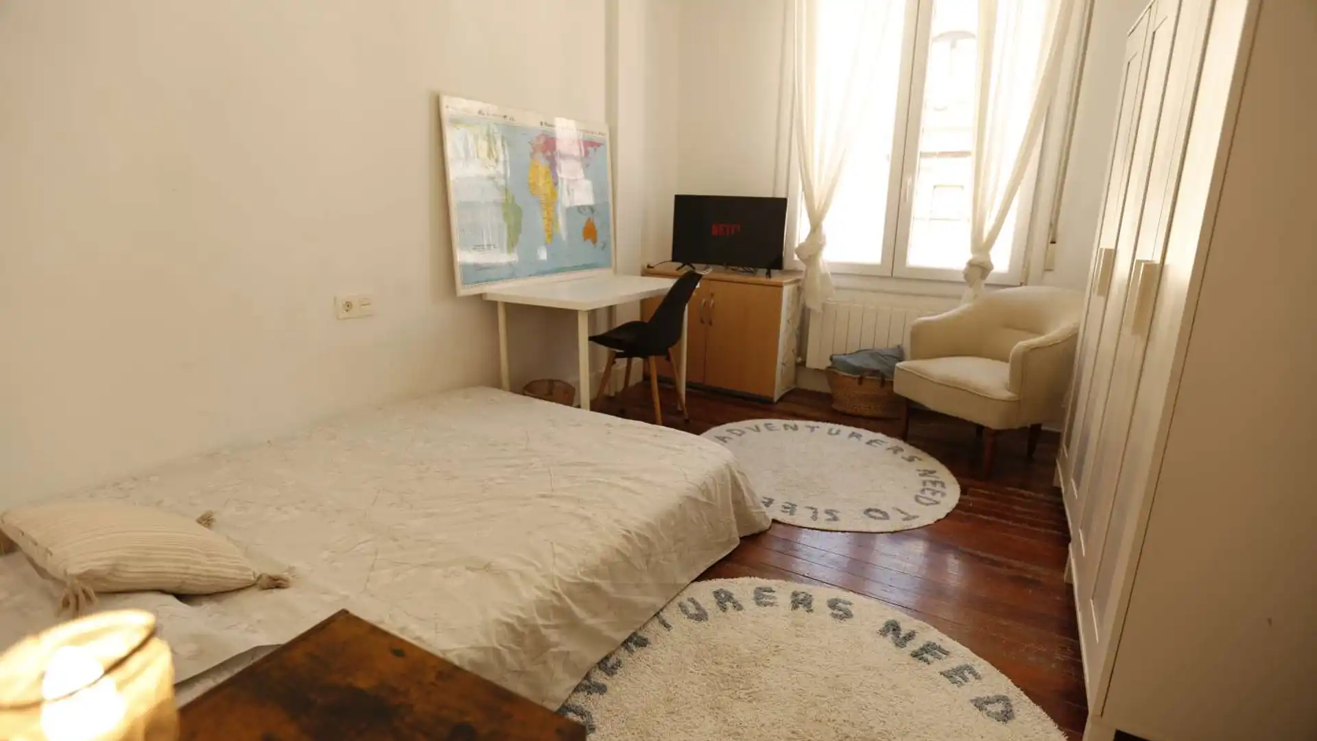 Bedroom of Flat for share in Bilbao   with Air Conditioner, Heating and Terrace