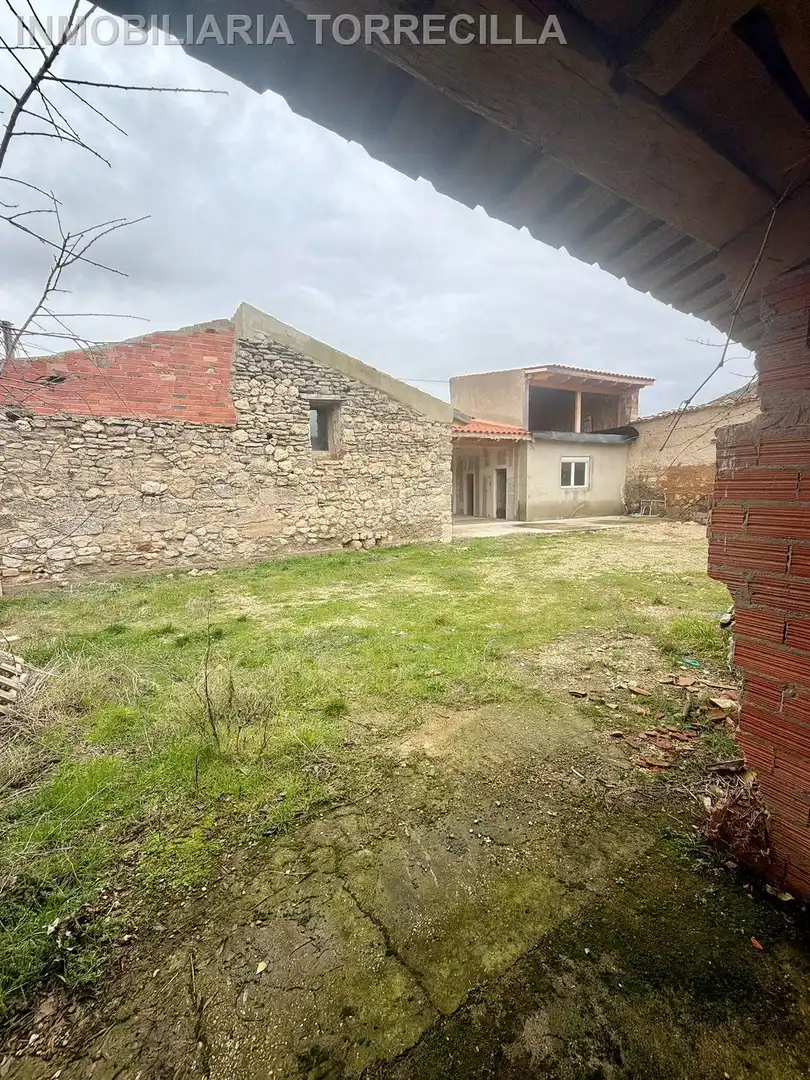 Terreni e lotti in vendita a Valoria la Buena, imagen 36