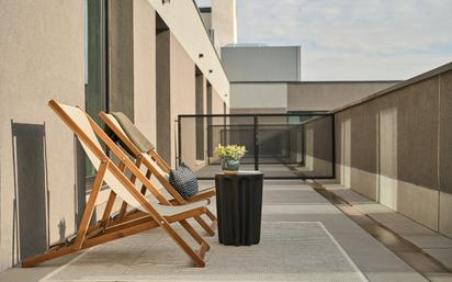 Terrassa de Apartament de lloguer en  Madrid Capital amb Aire condicionat, Calefacció i Jardí privat