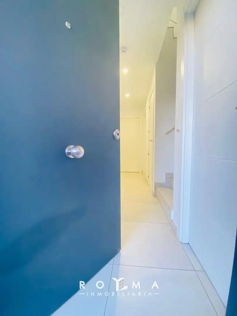 Casa a schiera con terrazza in affitto a Entrenúcleos, imagen 13