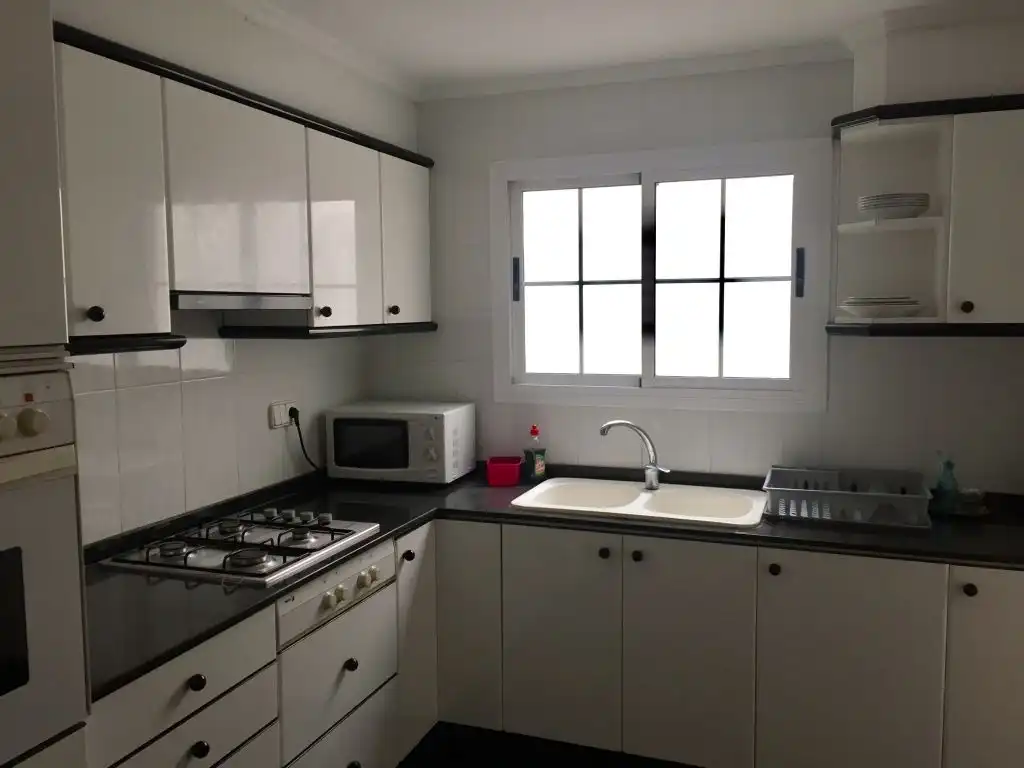 Küche von Wohnung zur Miete in Valencia mit Klimaanlage, Heizung und Abstellraum