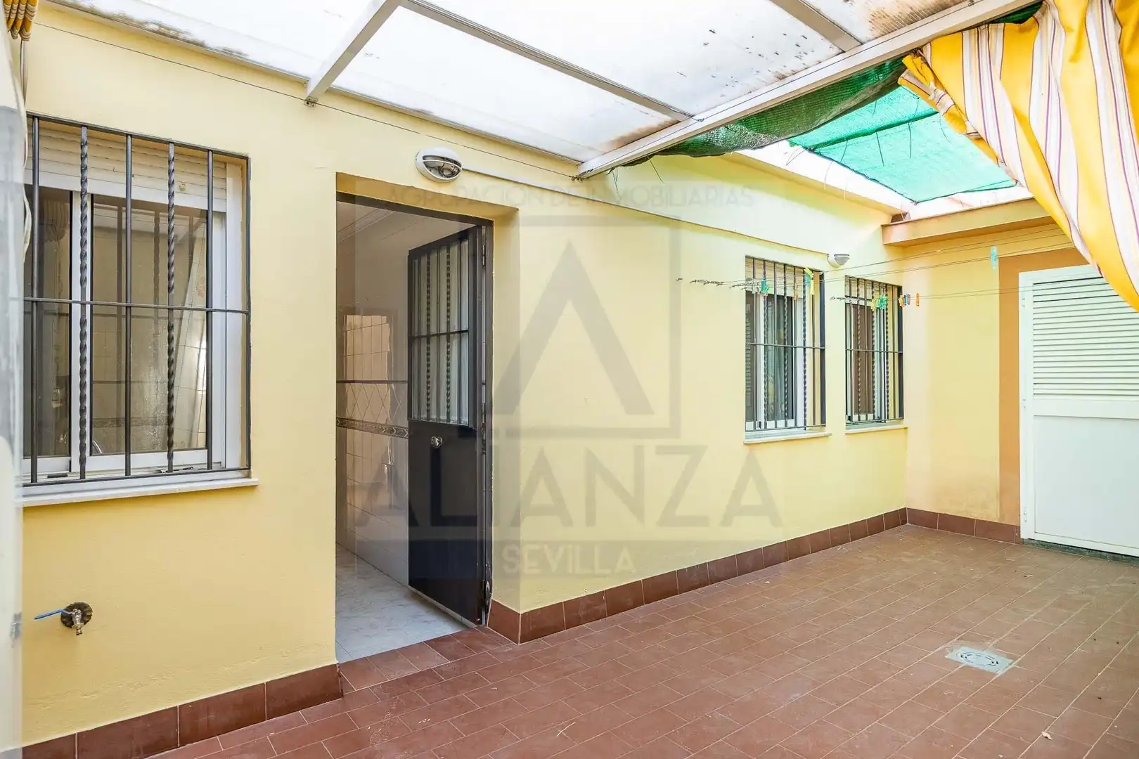 Exterior view of Flat for sale in Balcón de Sevilla - Atalaya - La Uva - La Extremeña