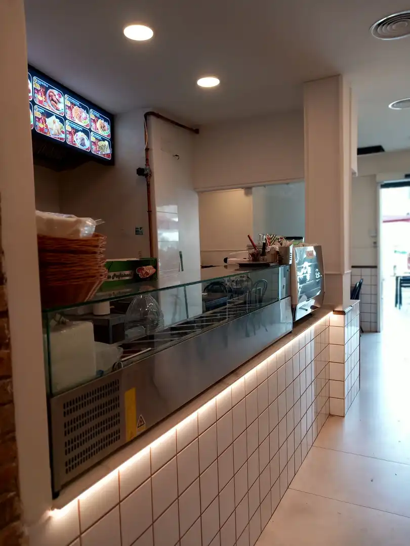 Local comercial en alquiler en Eixample, imagen 4