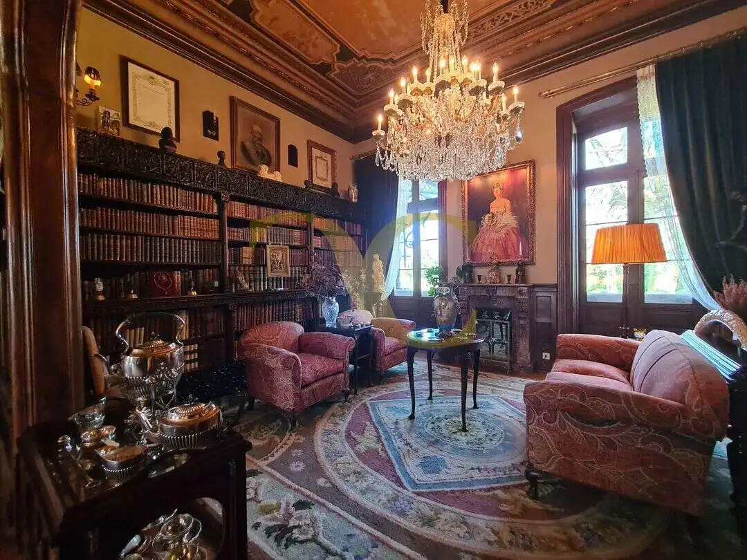Sala d'estar de Casa o xalet en venda en Gijón  amb Calefacció, Jardí privat i Terrassa