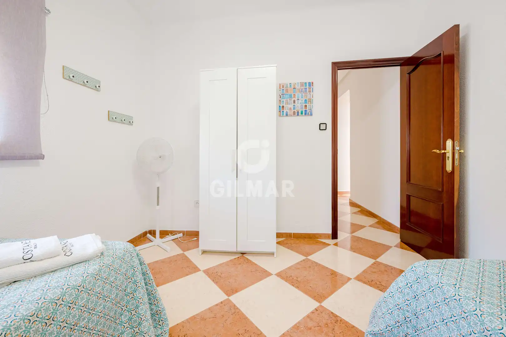Habitación de Piso en venta en Cádiz con Calefacción