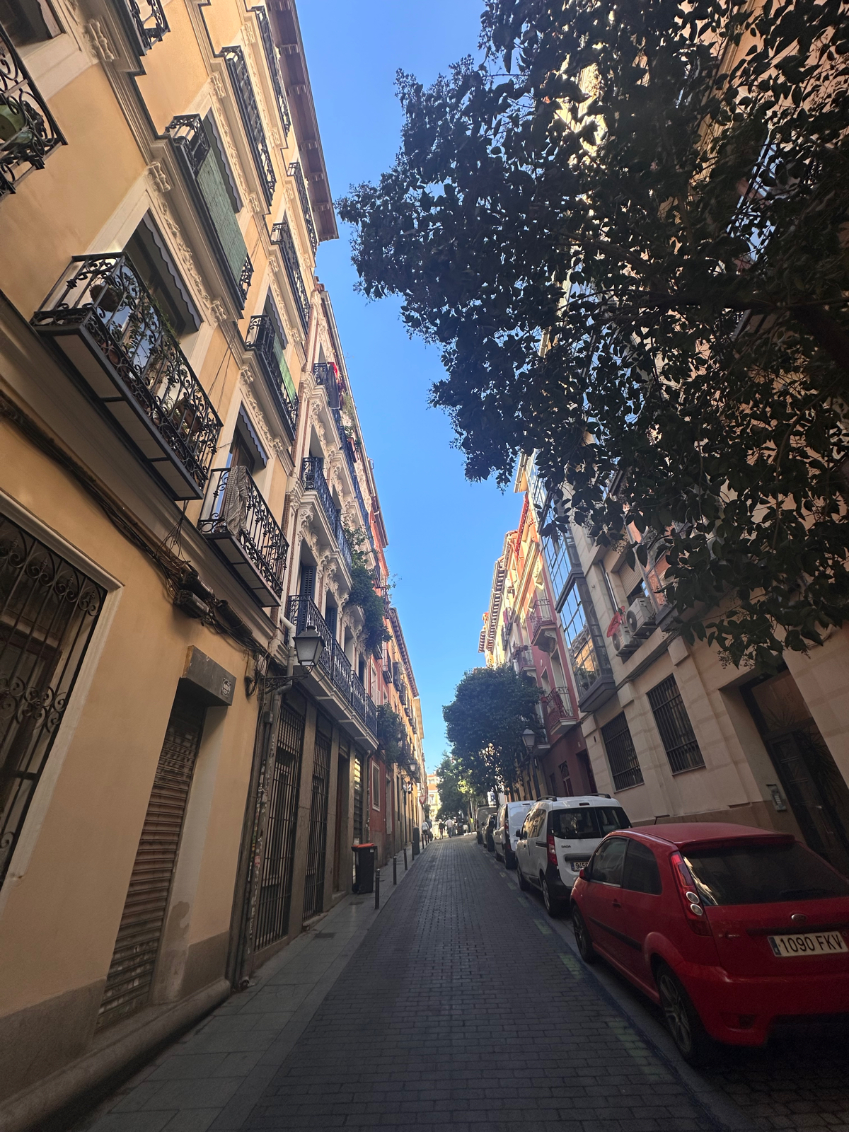 Vista exterior de Piso en venta en  Madrid Capital con Terraza