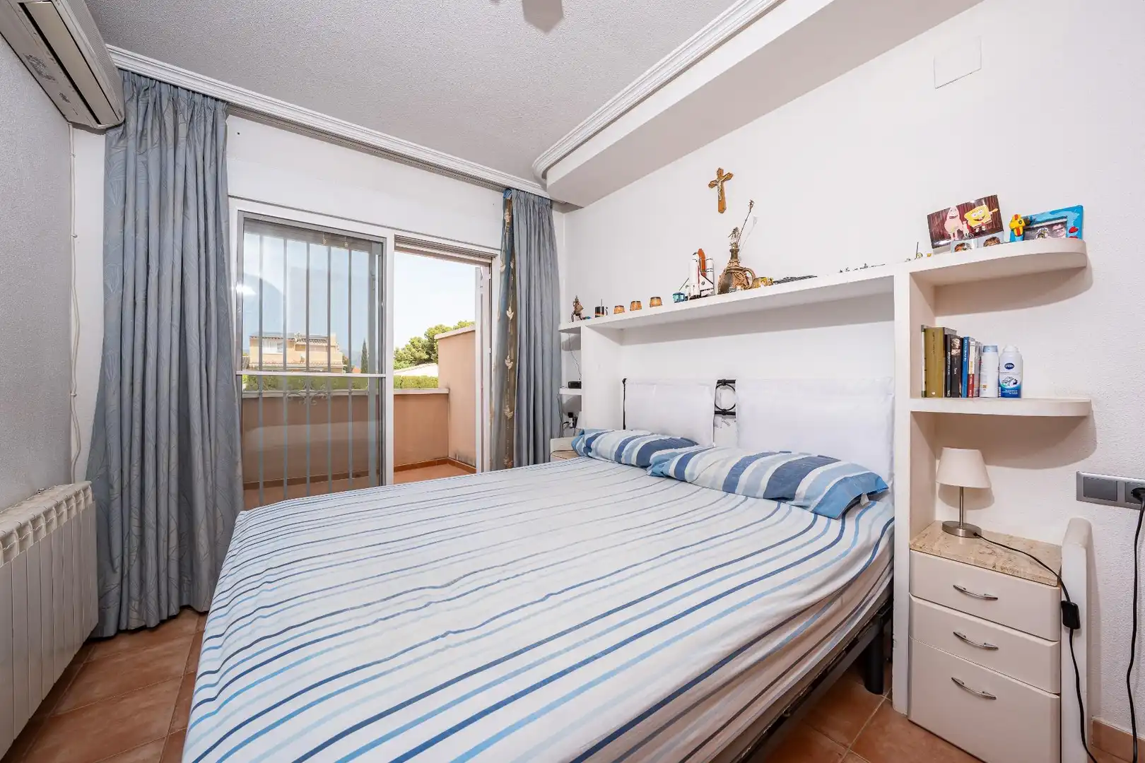 Bedroom of Detached homes for sale in La Nucia  with Air Conditioner, Heating and Private garden