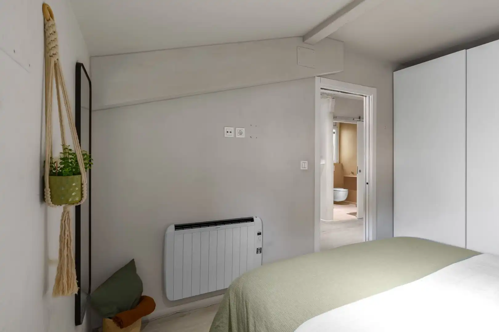 Bedroom of Flat for sale in Tolosa  with Air Conditioner, Heating and Terrace