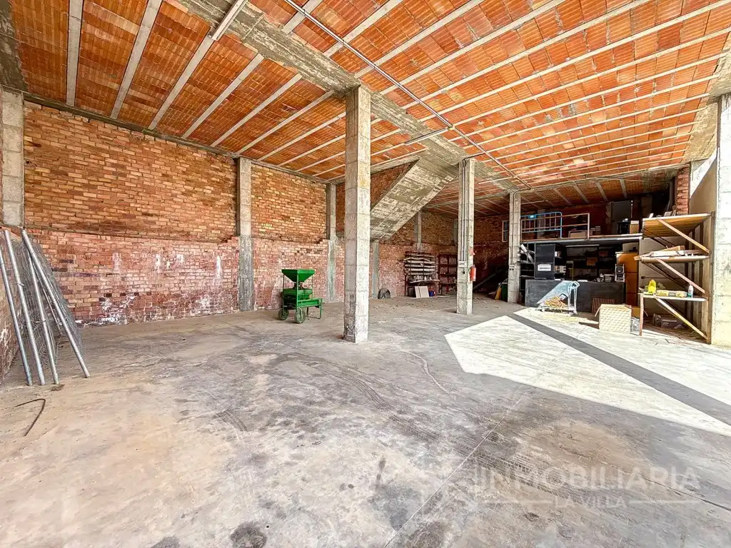 Local comercial en venda a Avenida Andalucia