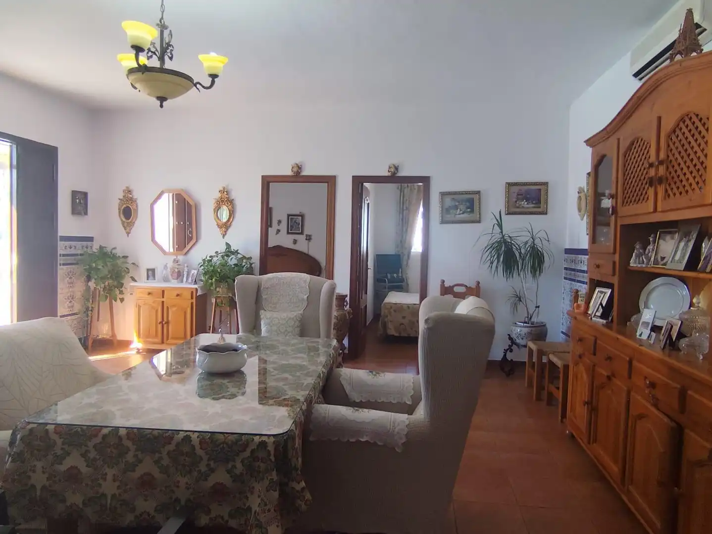 Sala de estar de Casa o chalet en venta en Carrión de los Céspedes con Aire acondicionado, Calefacción y Jardín privado